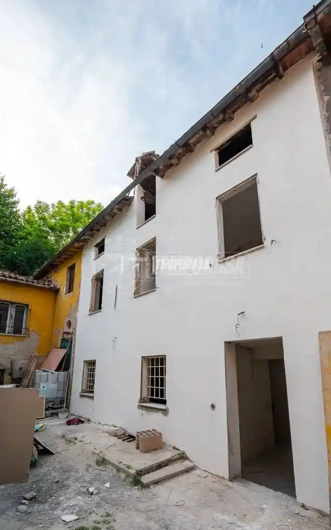 Casa indipendente in vendita a Maranello