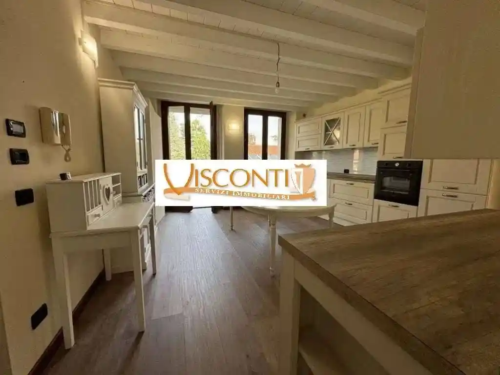 Appartamento in vendita a Lesmo