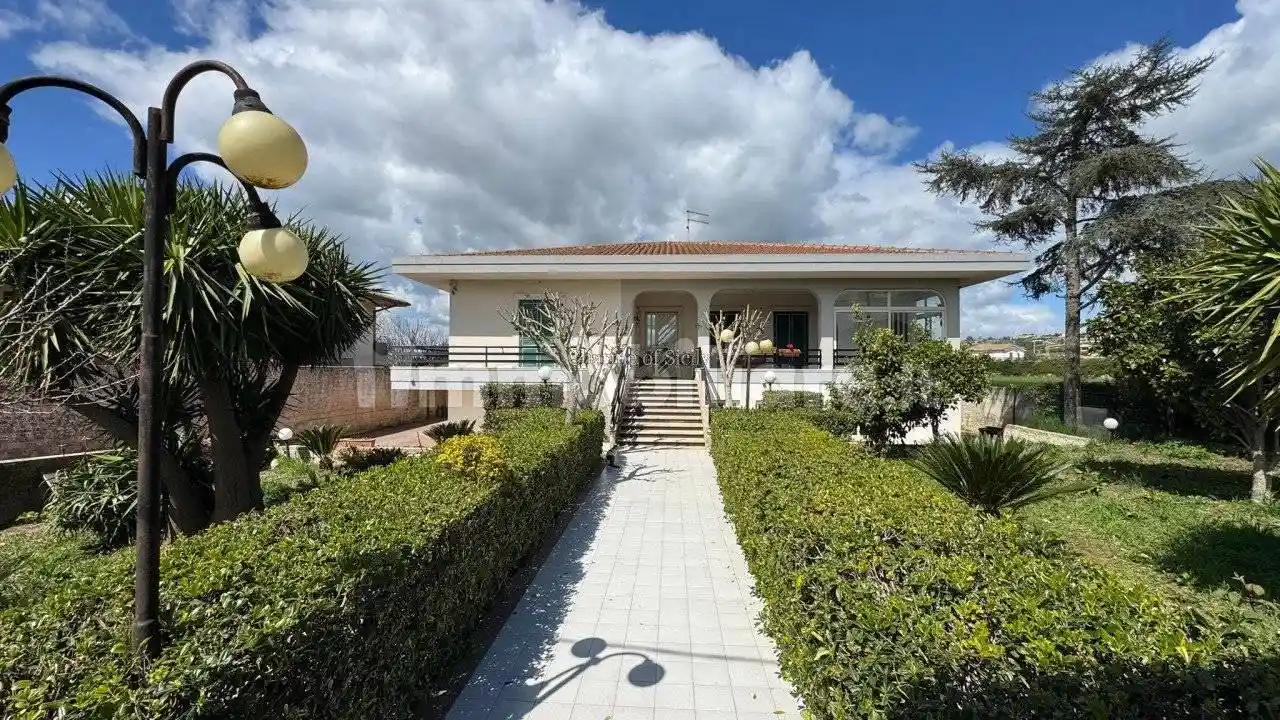 Casa indipendente in vendita a Modica