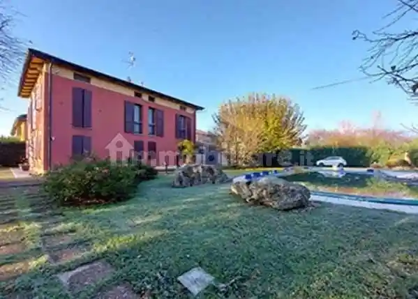 Villa in vendita a Modena