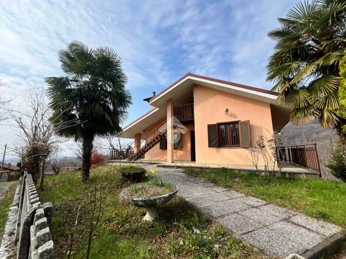 Villa in vendita a Castelnuovo Nigra