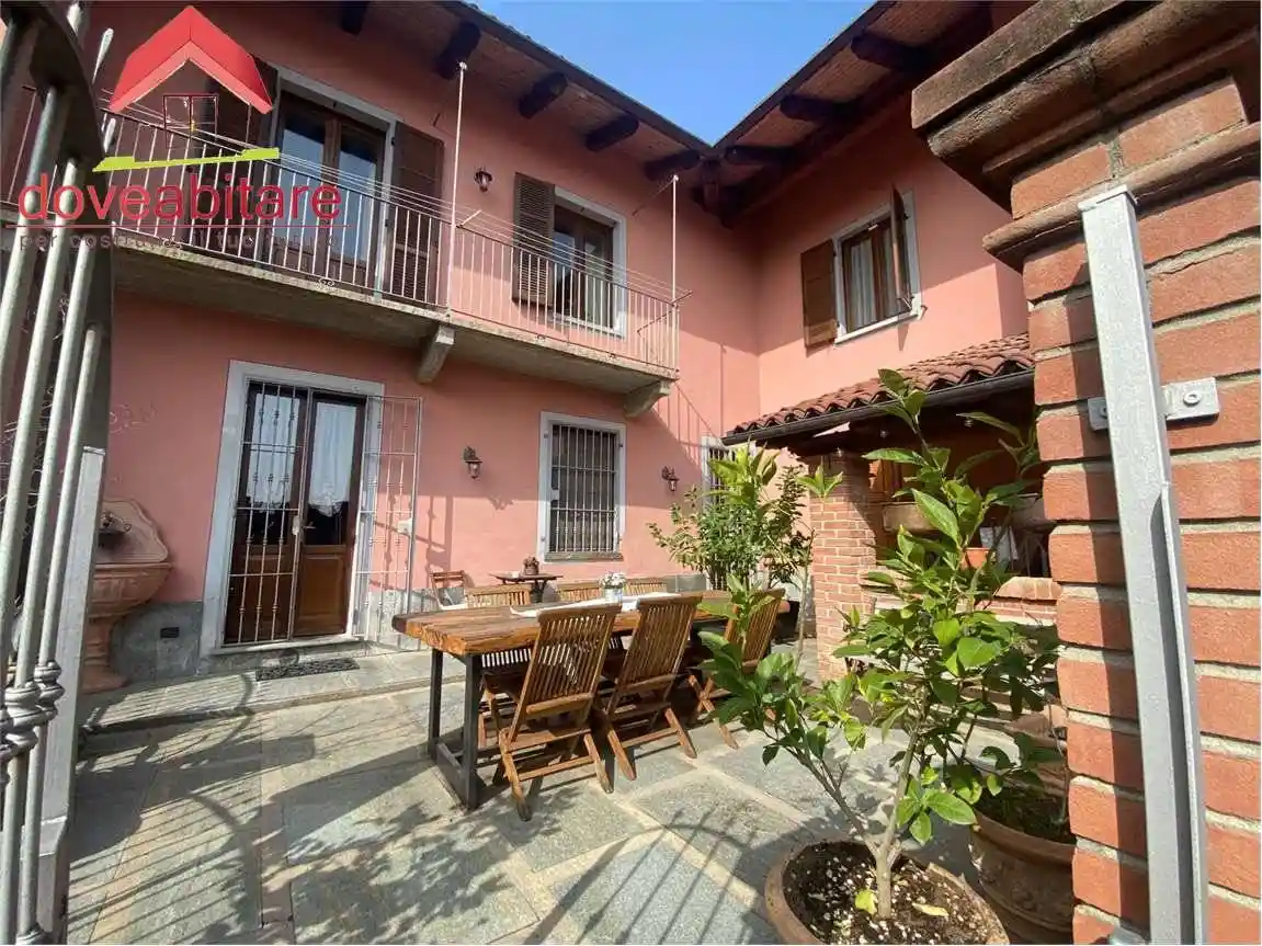 Villa in vendita a Frossasco