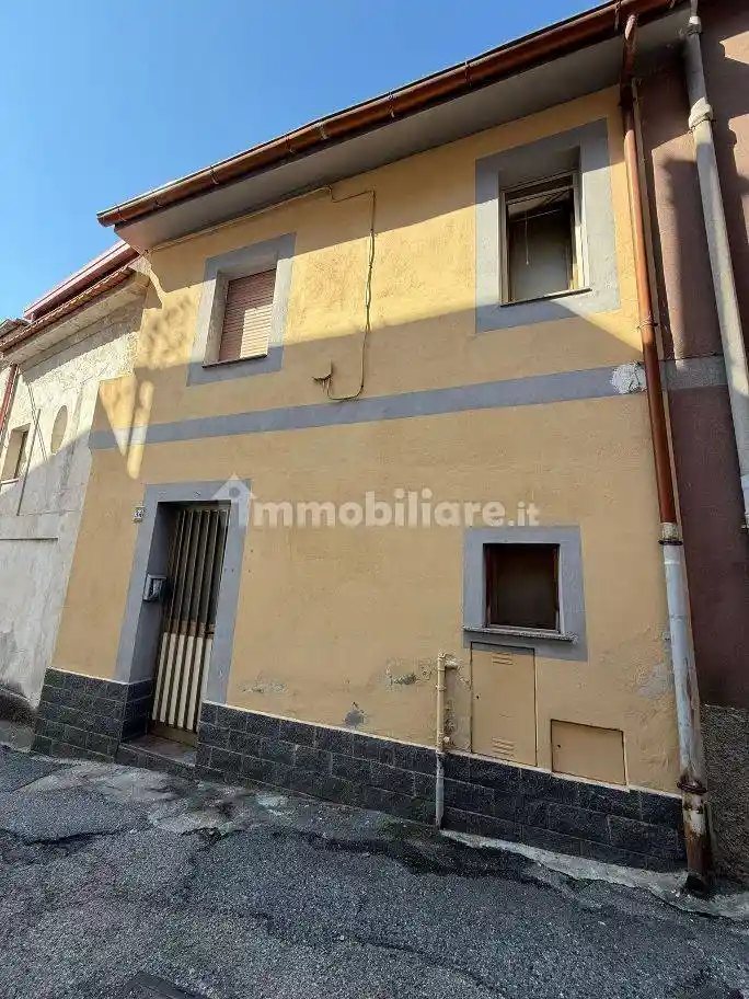 Casa indipendente in vendita a Catanzaro