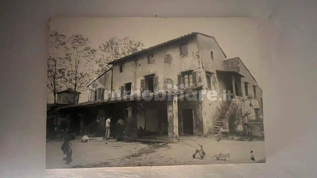 Rustico - Casale in vendita a Firenze