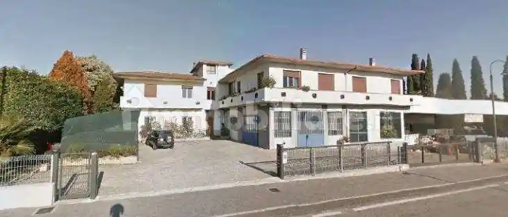 Palazzo - Stabile in vendita a Colceresa