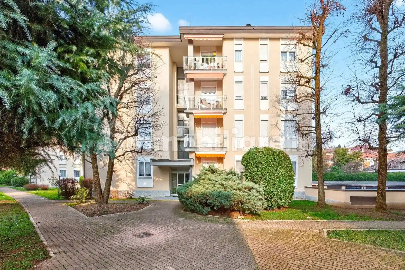 Appartamento in vendita a Arese