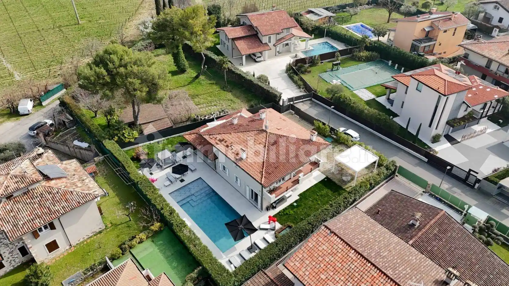 Villa in vendita a Desenzano del Garda