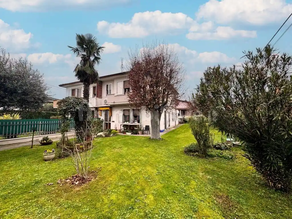Villa in vendita a Ospedaletto Euganeo