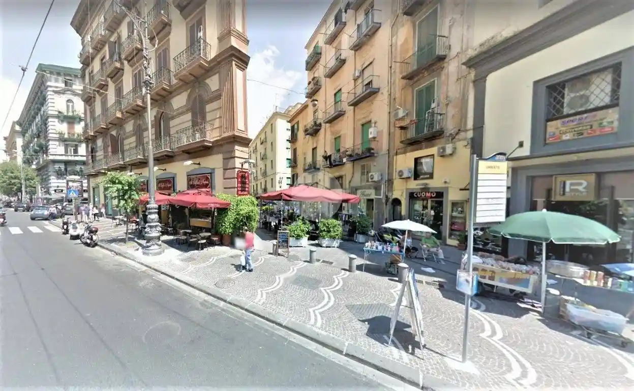 Appartamento in affitto a Napoli