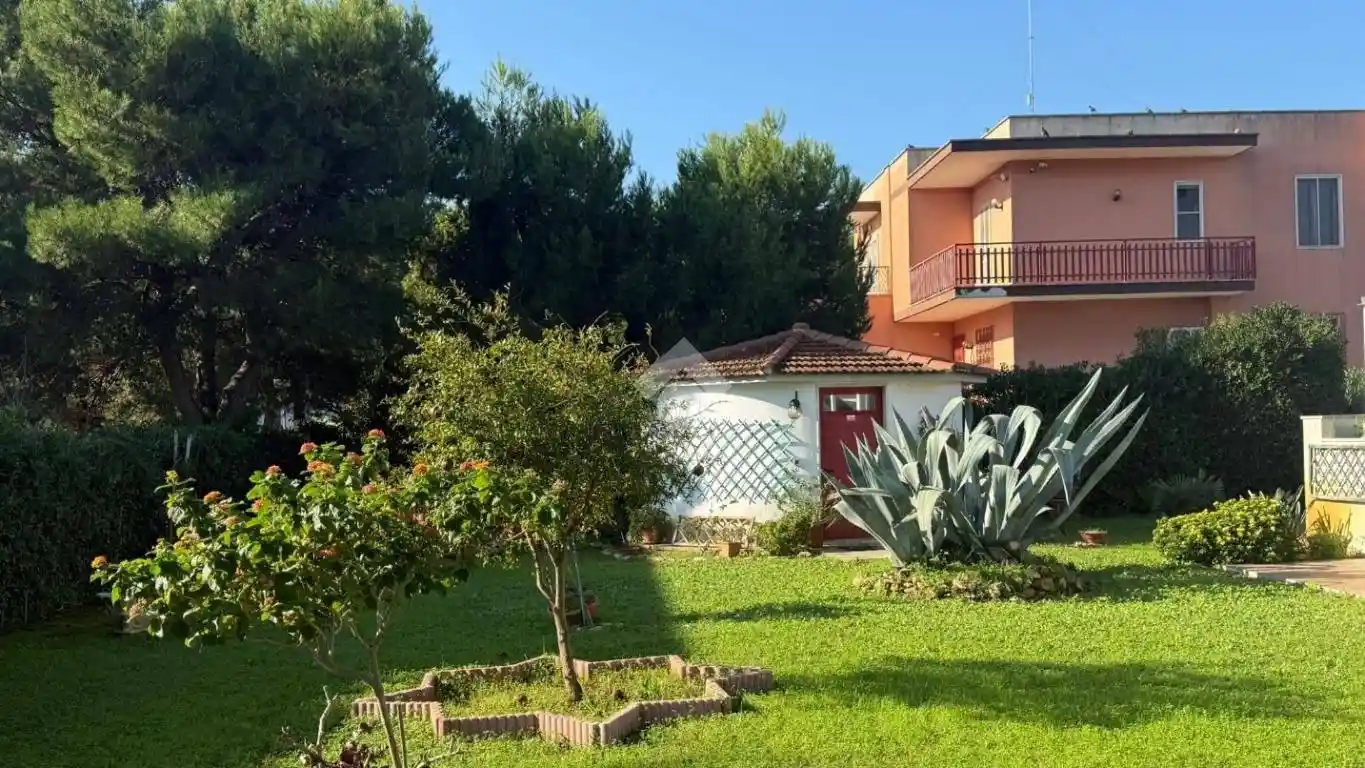 Villa in vendita a Brindisi