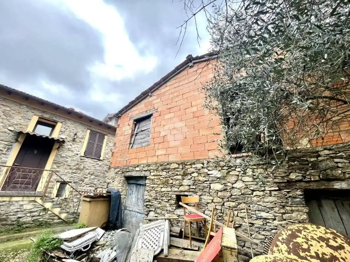 Rustico - Casale in vendita a Borgomaro