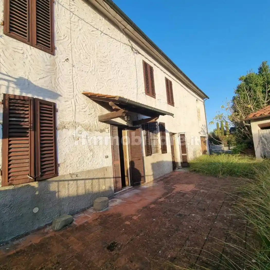 Casa indipendente in vendita a Chiesina Uzzanese