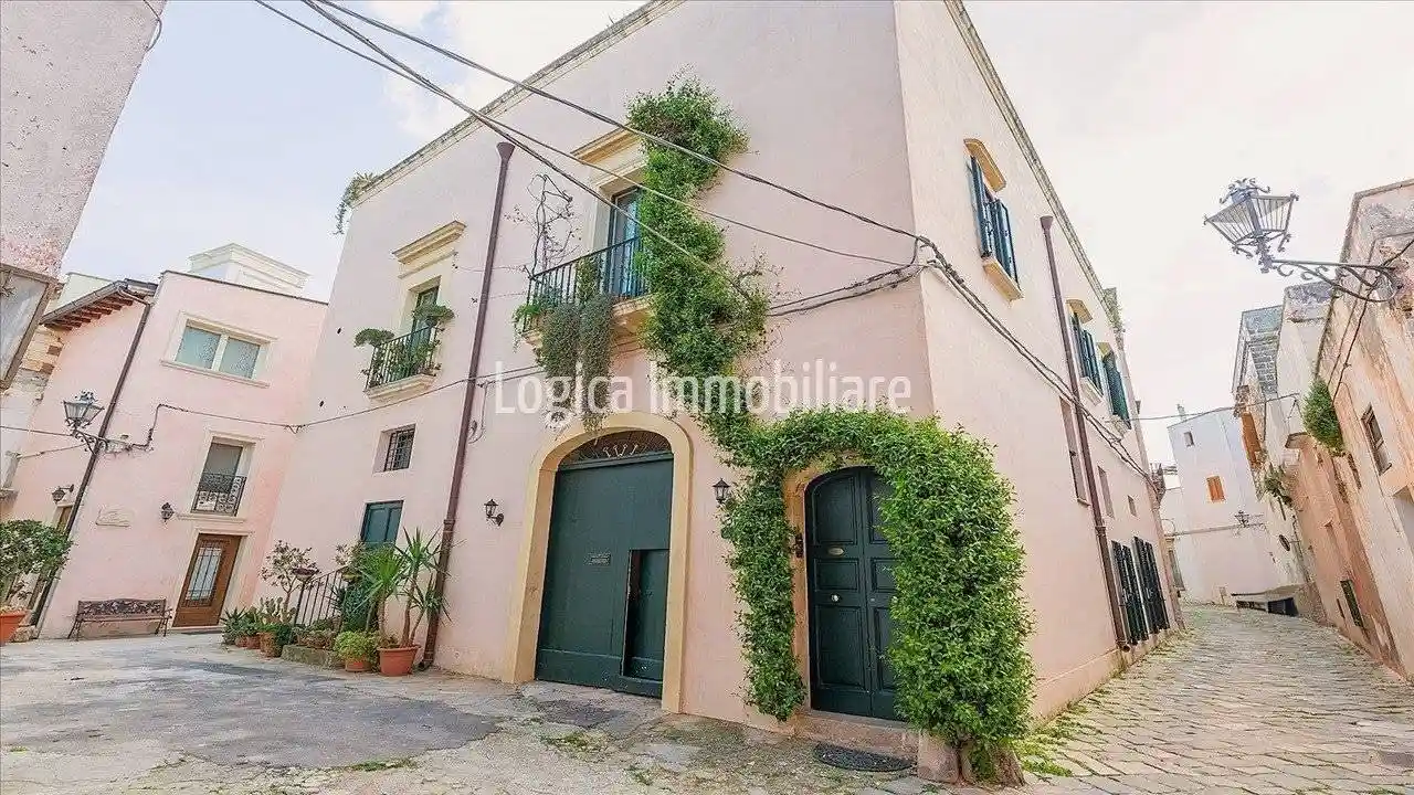 Palazzo - Edificio in vendita a Nardò