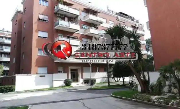 Appartamento in vendita a Roma