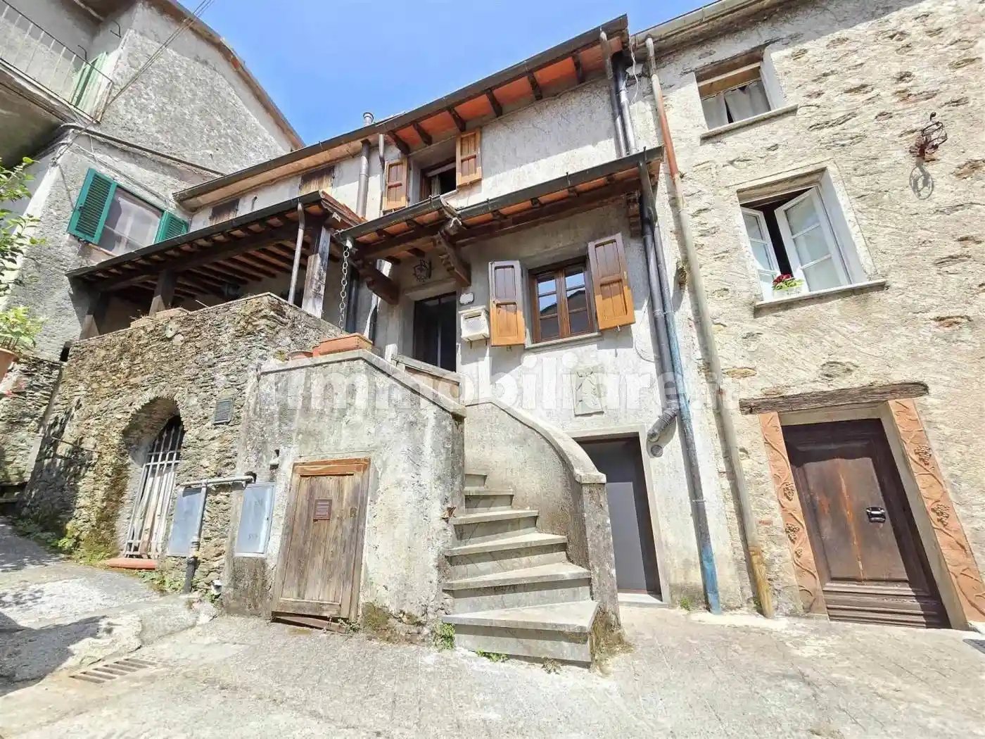 Casa indipendente in vendita a Seravezza