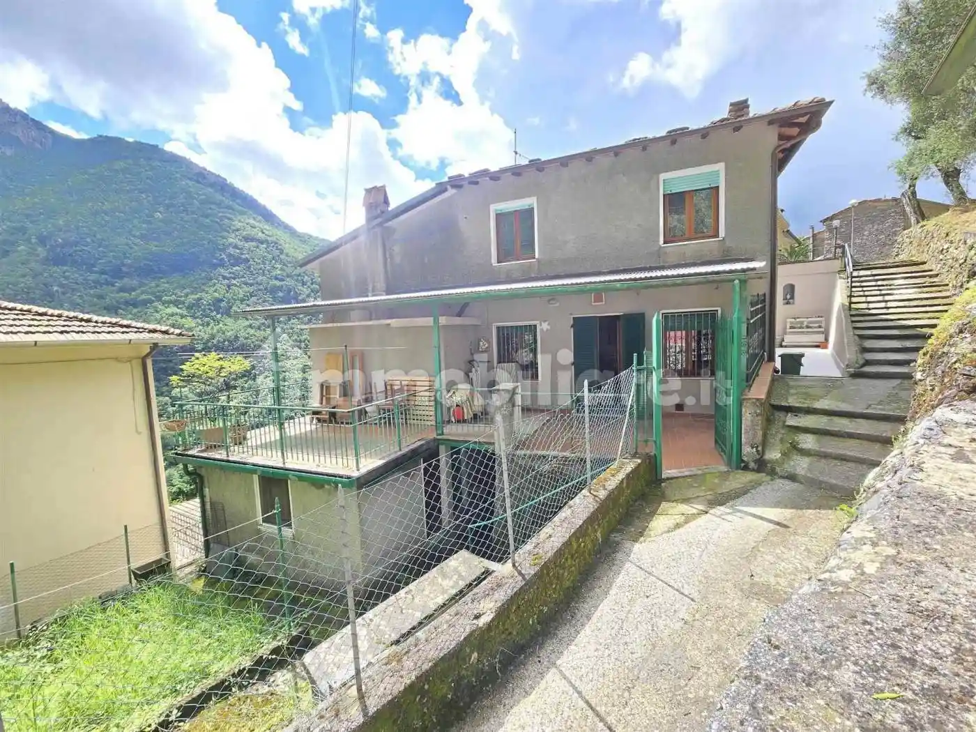 Casa indipendente in vendita a Camaiore