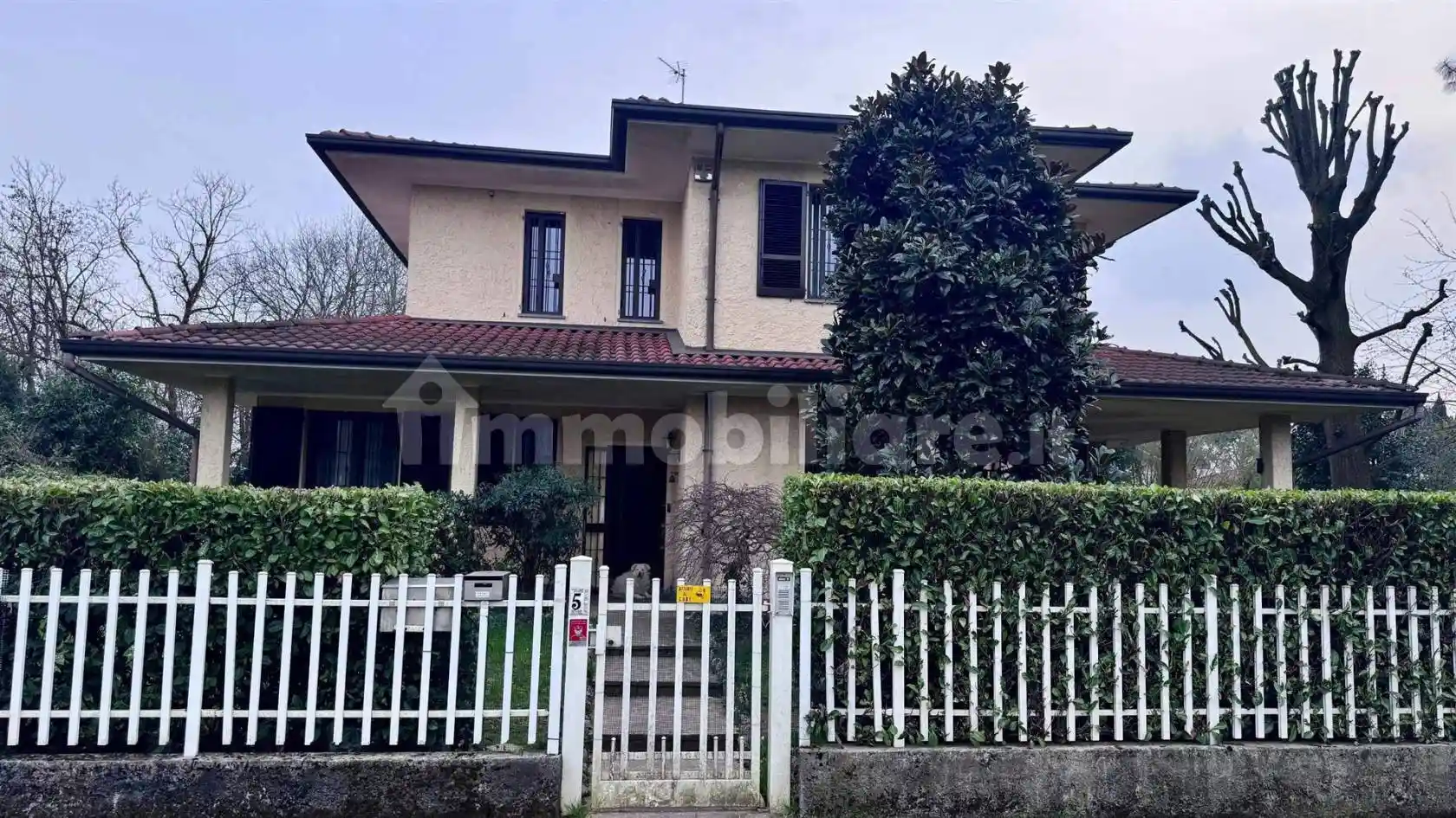 Villa in vendita a Lesmo