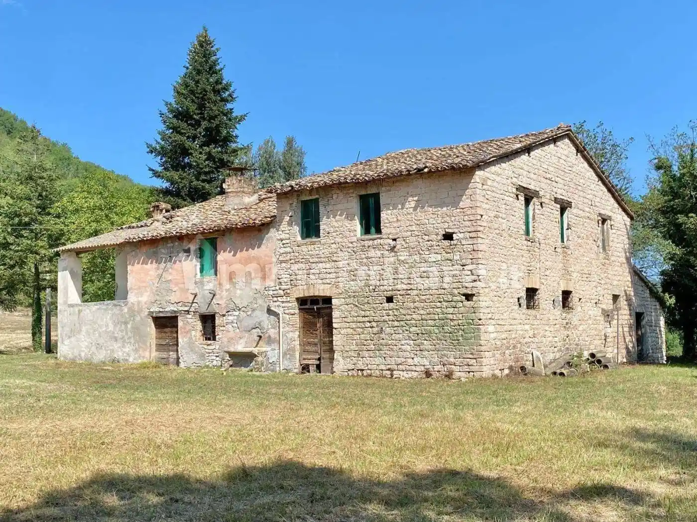 Rustico - Casale in vendita a Fossombrone