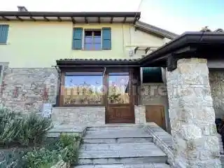 Rustico - Casale in vendita a Agazzano