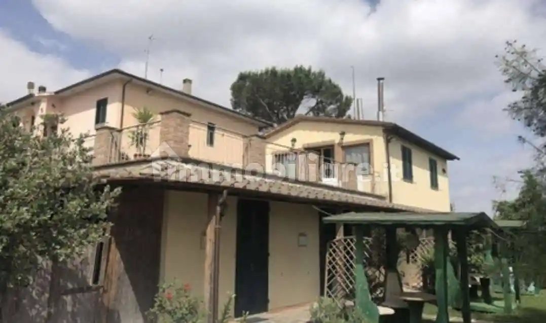Villa in vendita a Crespina e Lorenzana