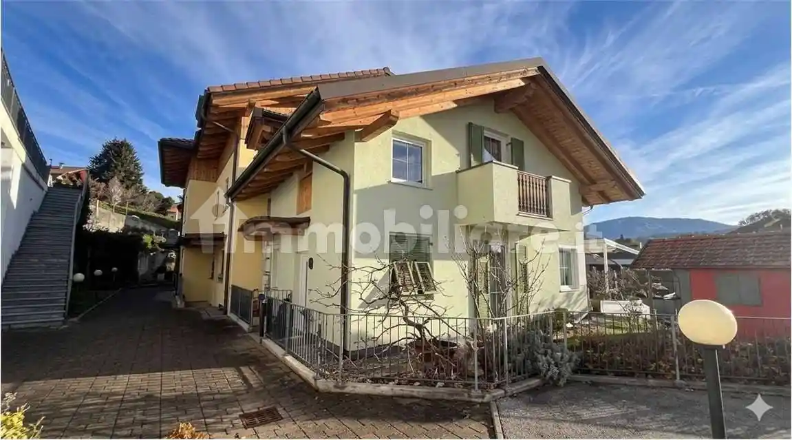 Appartamento in vendita a Novella