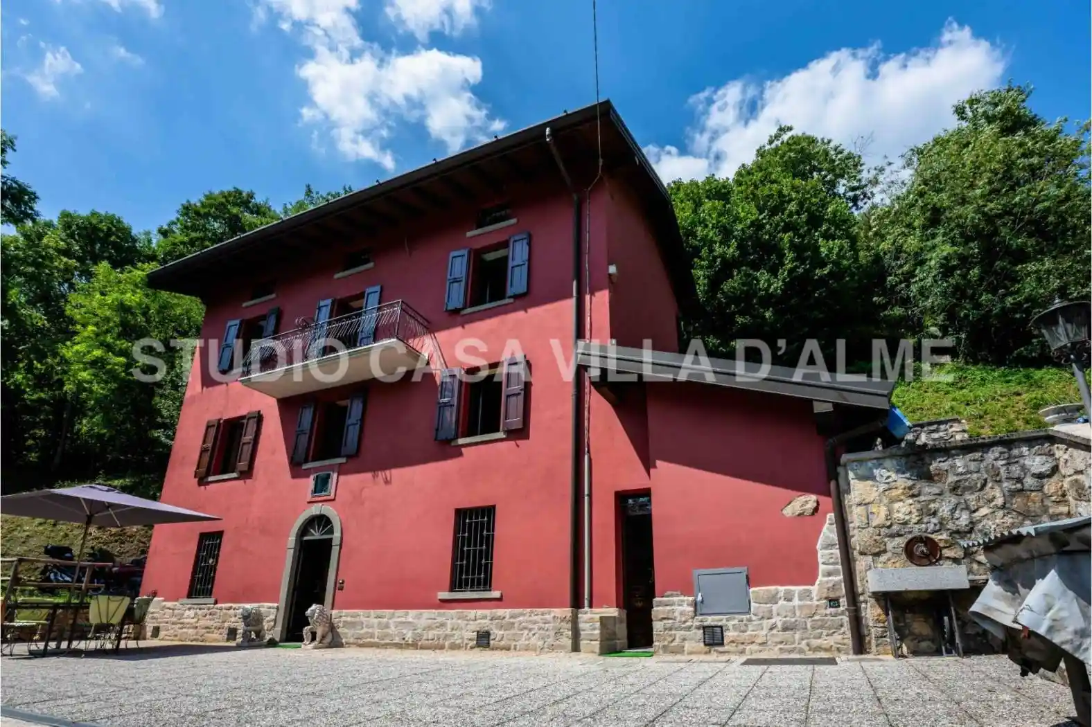 Casa indipendente in vendita a Almenno San Salvatore