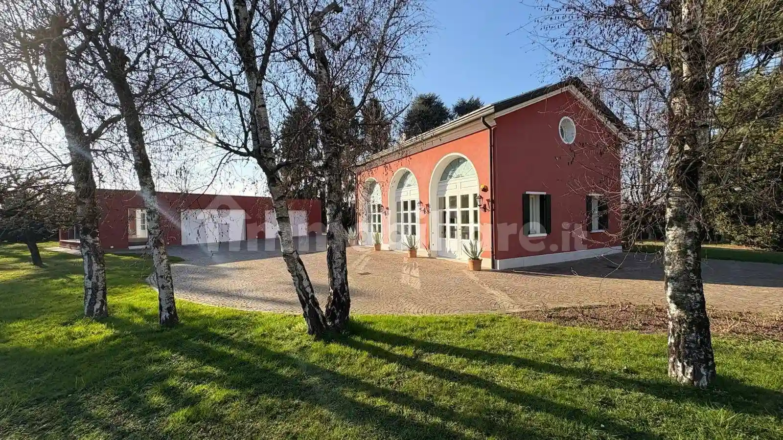 Villa - foto 2