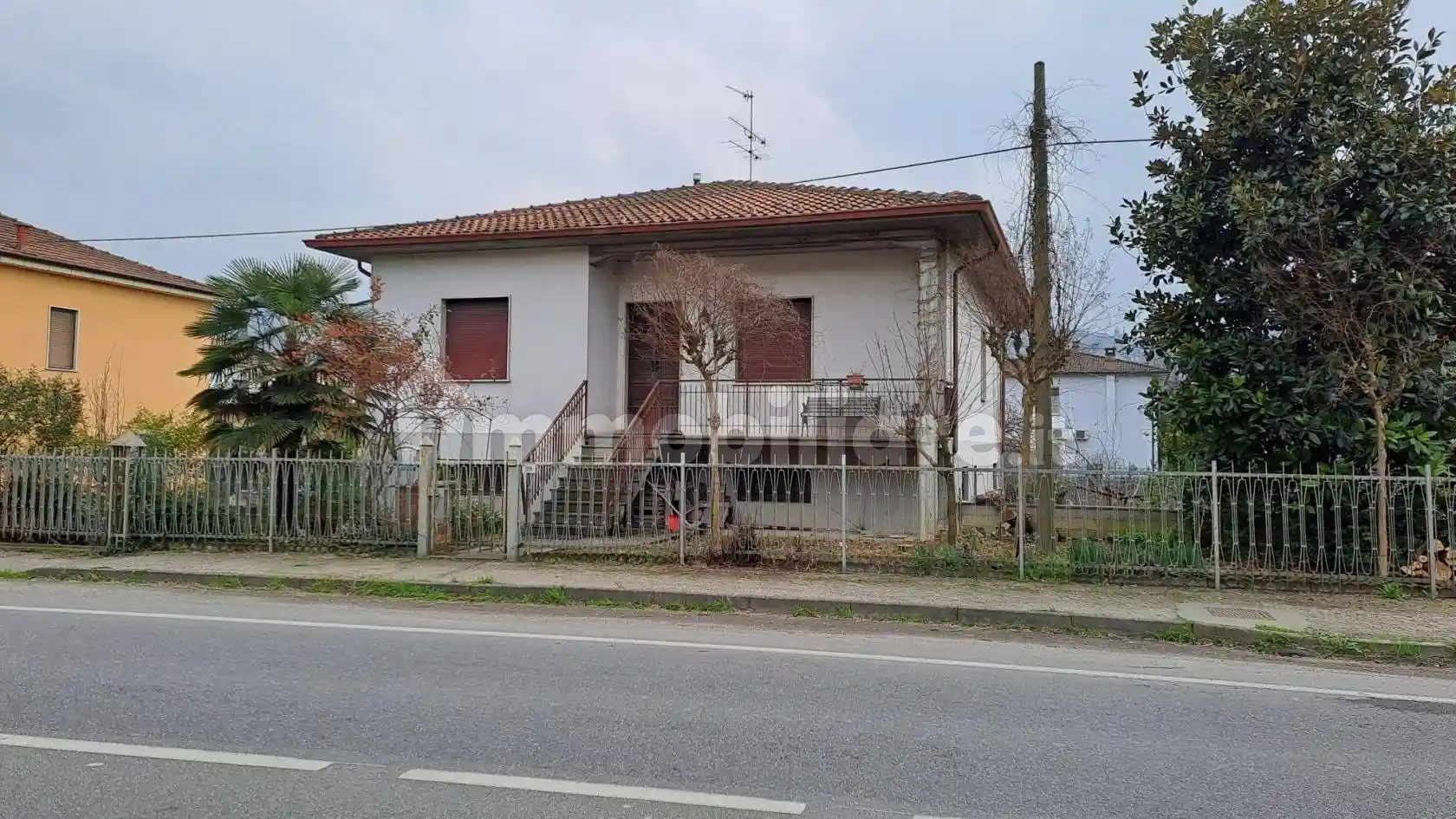 Villa in vendita a Santa Giuletta