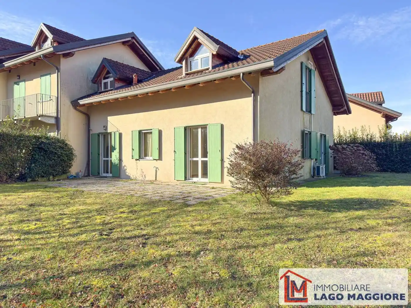 Villa in vendita a Ispra