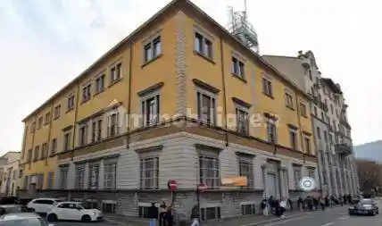 Palazzo - Edificio in vendita a Como