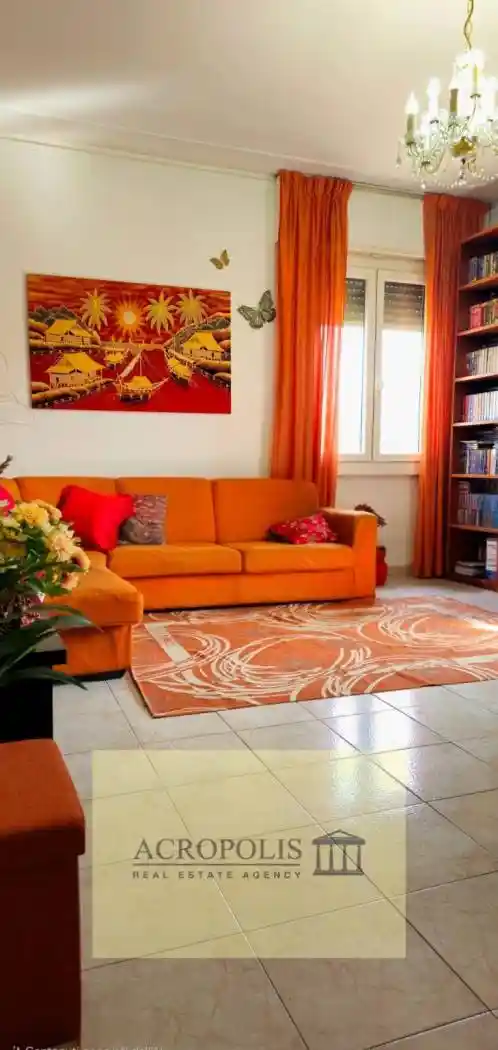 Appartamento in vendita a Vezzano Ligure