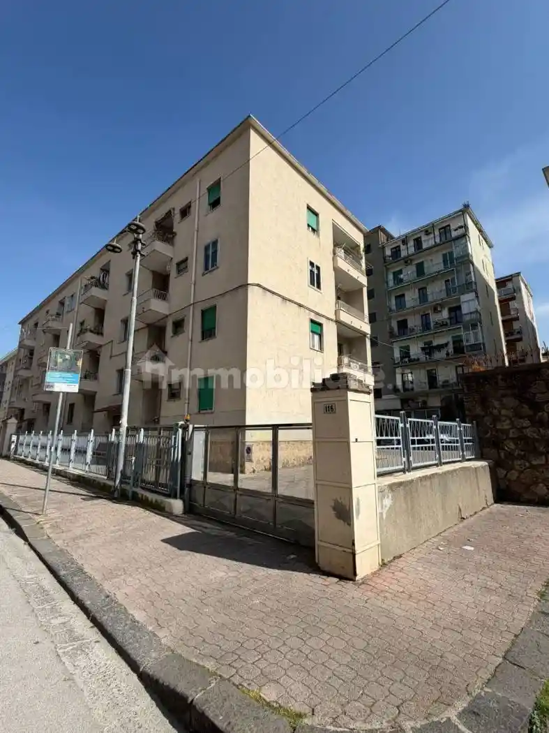 Appartamento in vendita a Salerno