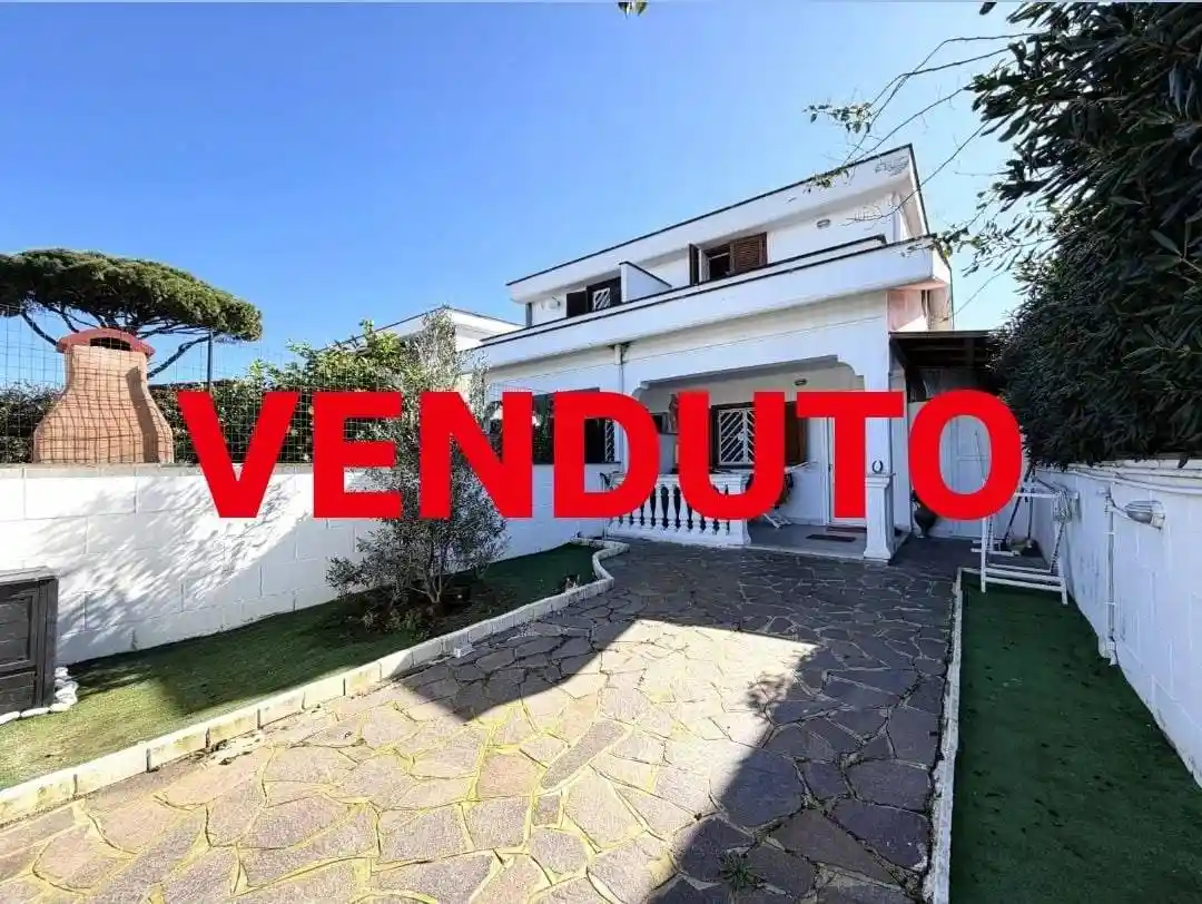 Villetta a schiera in vendita a Ardea