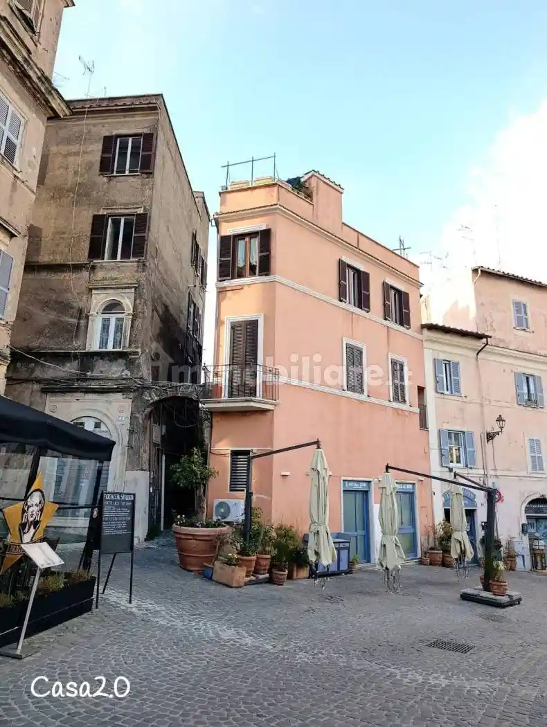 Palazzo - Edificio in vendita a Tivoli