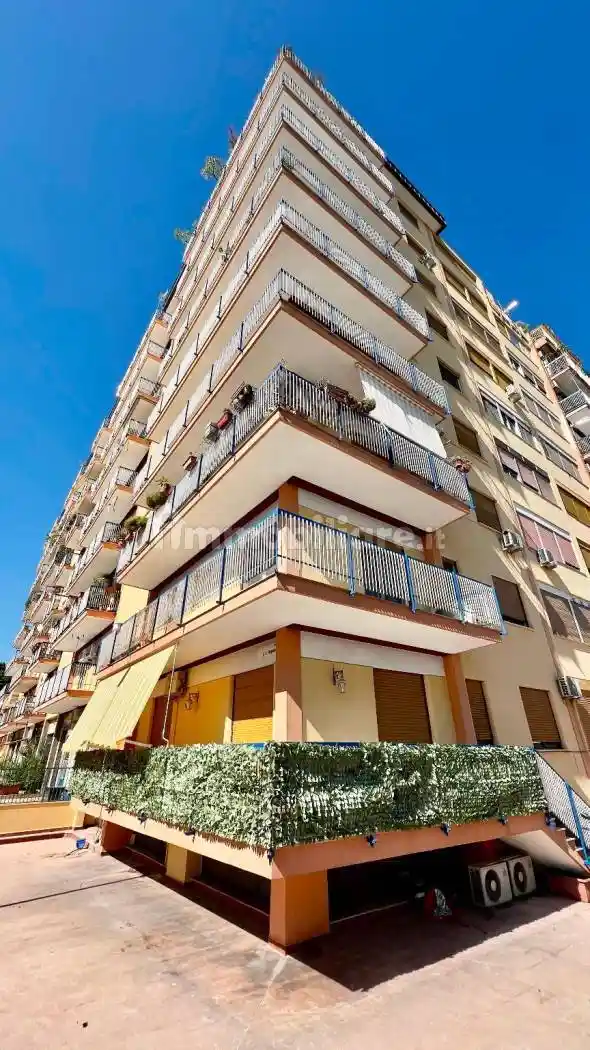 Appartamento in vendita a Palermo
