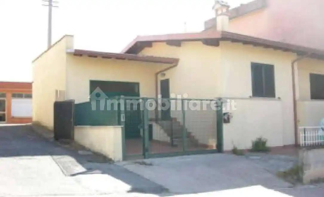 Appartamento in vendita a Lariano