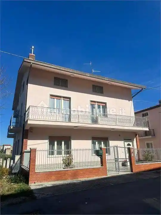 Villa in vendita a Tornareccio