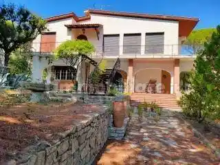 Villa in vendita a Rosignano Marittimo