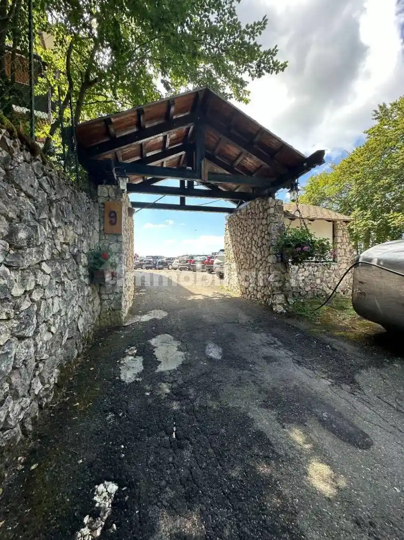 Appartamento in vendita a Cervara di Roma