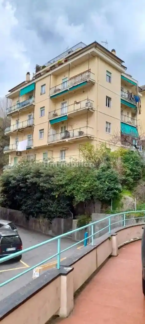 Appartamento in vendita a Genova