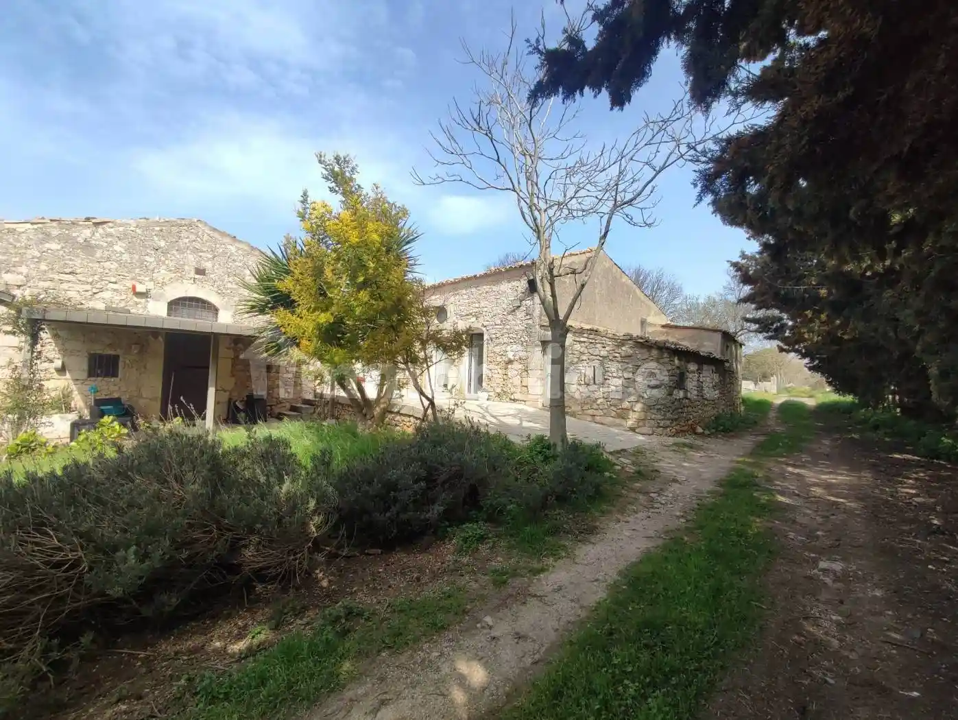 Rustico - Casale in vendita a Ragusa