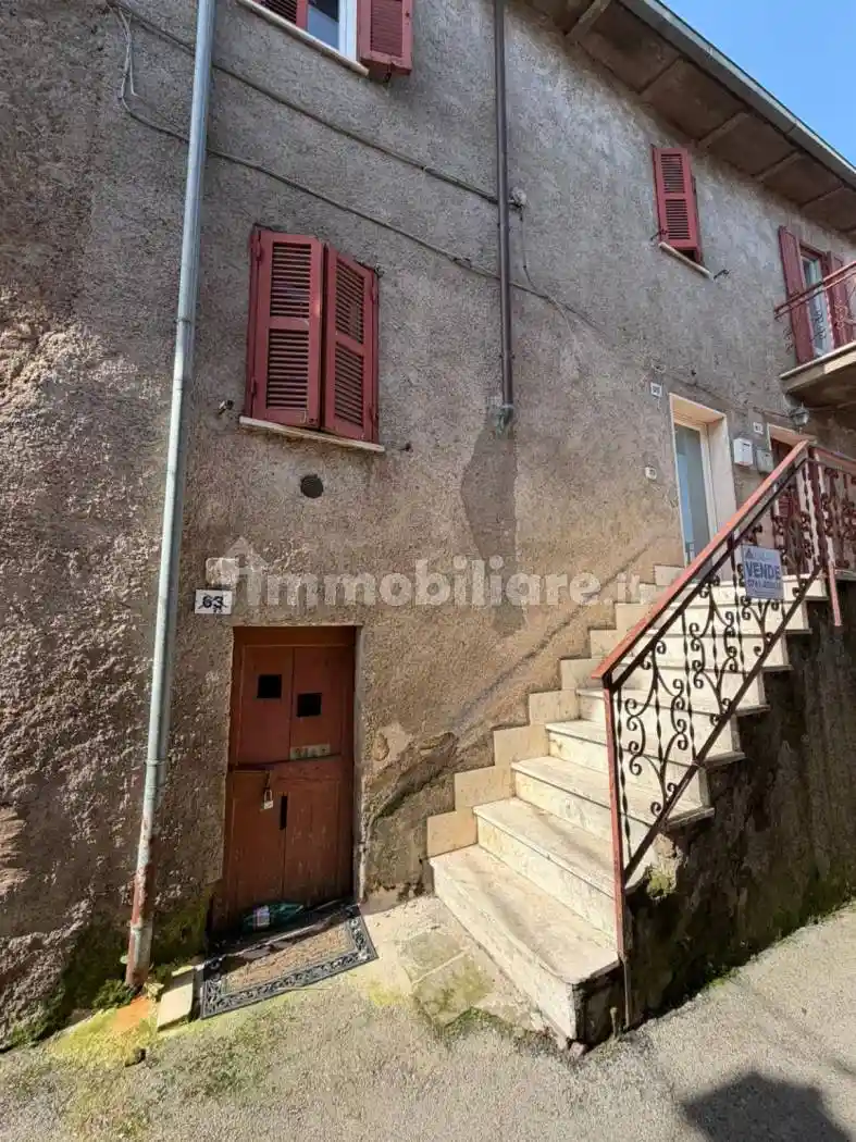 Appartamento in vendita a Bassano in Teverina