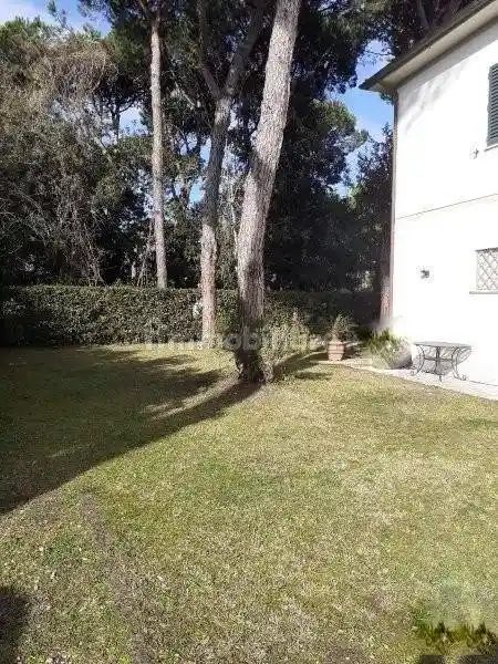 Villa in vendita a Massa