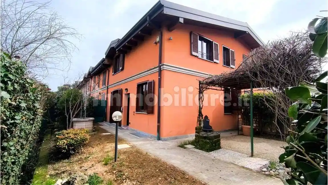 Villa in vendita a Guanzate