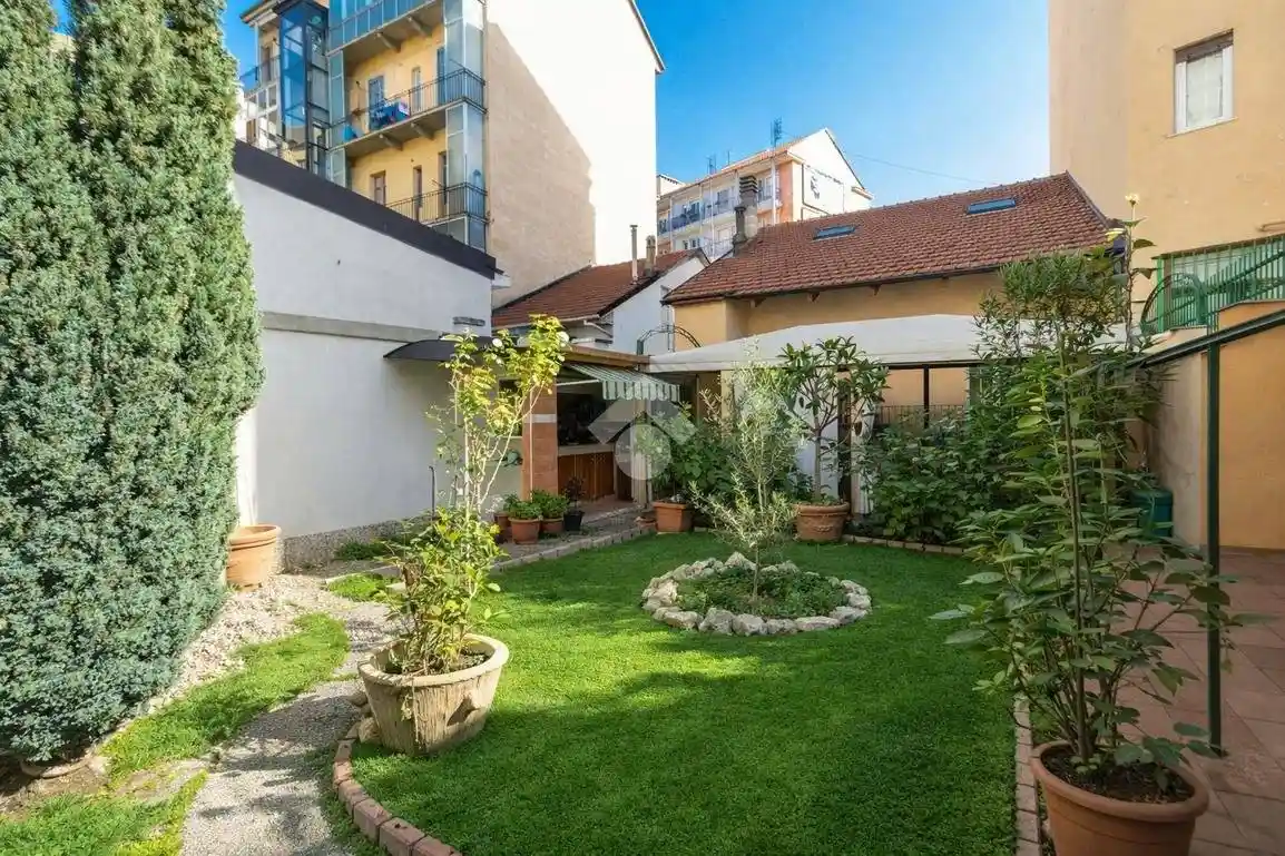 Casa indipendente in vendita a Torino