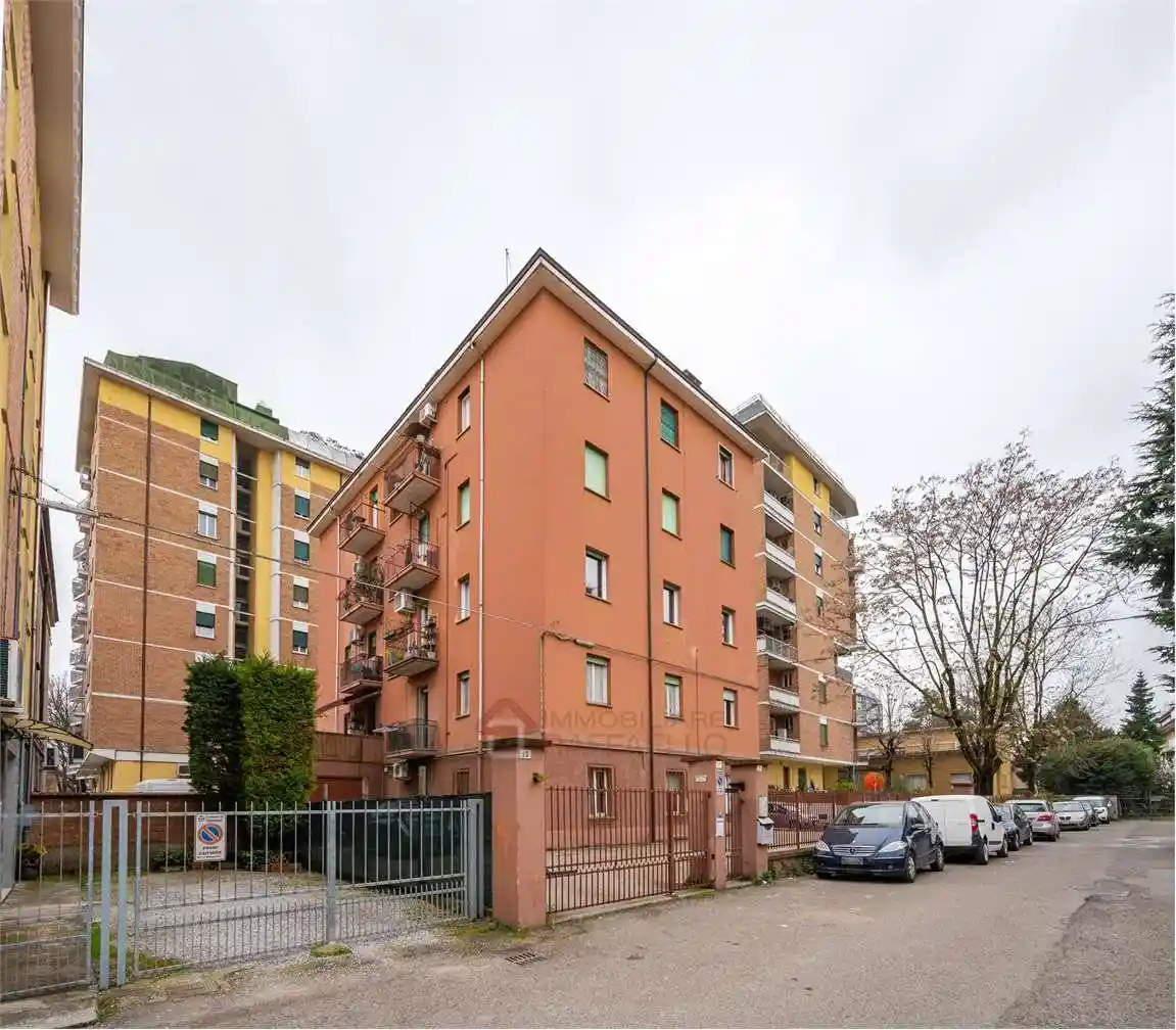 Appartamento in vendita a Modena