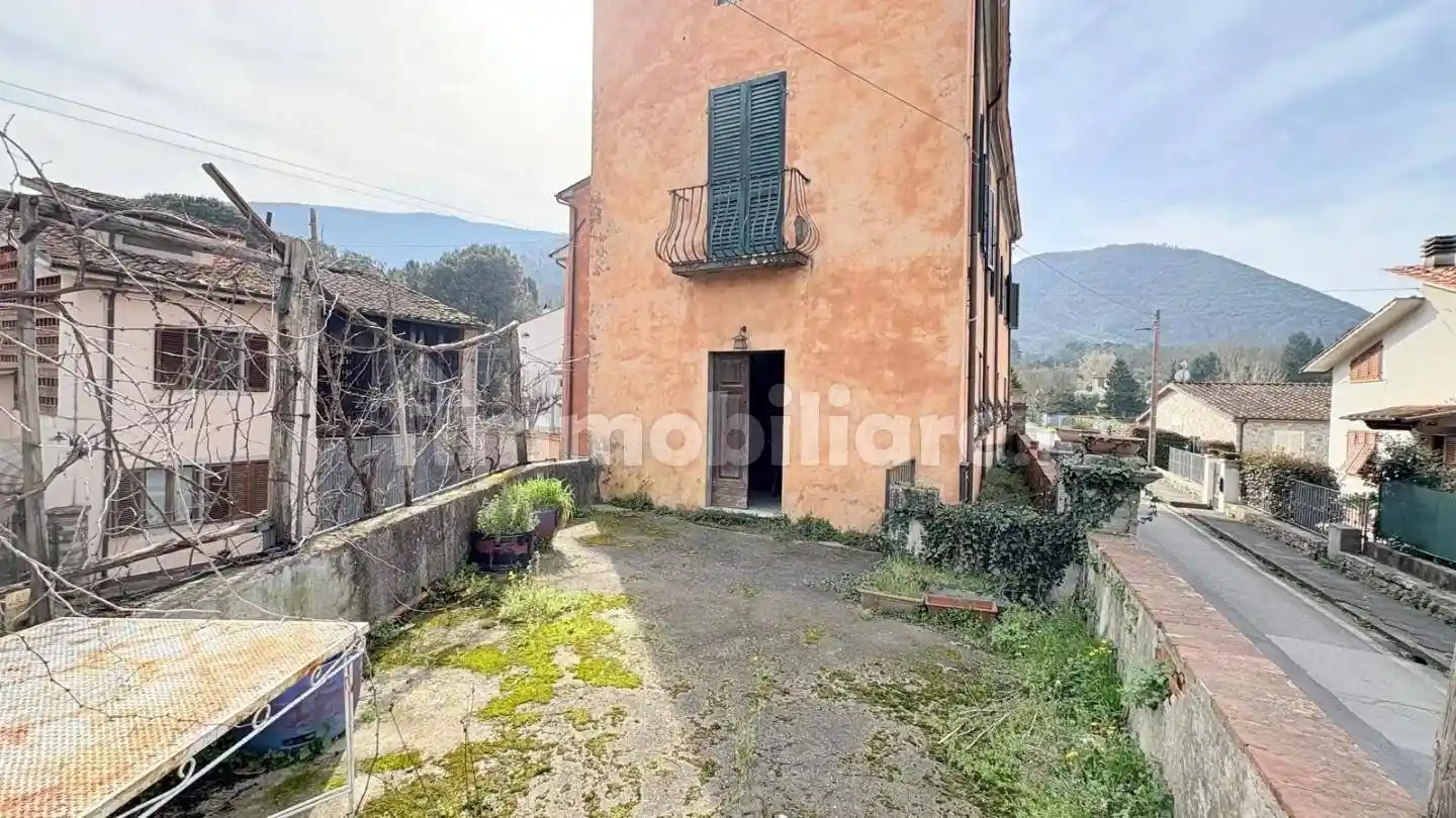 Appartamento in vendita a Lucca