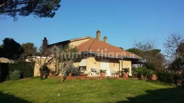 Casa indipendente in affitto a Orbetello
