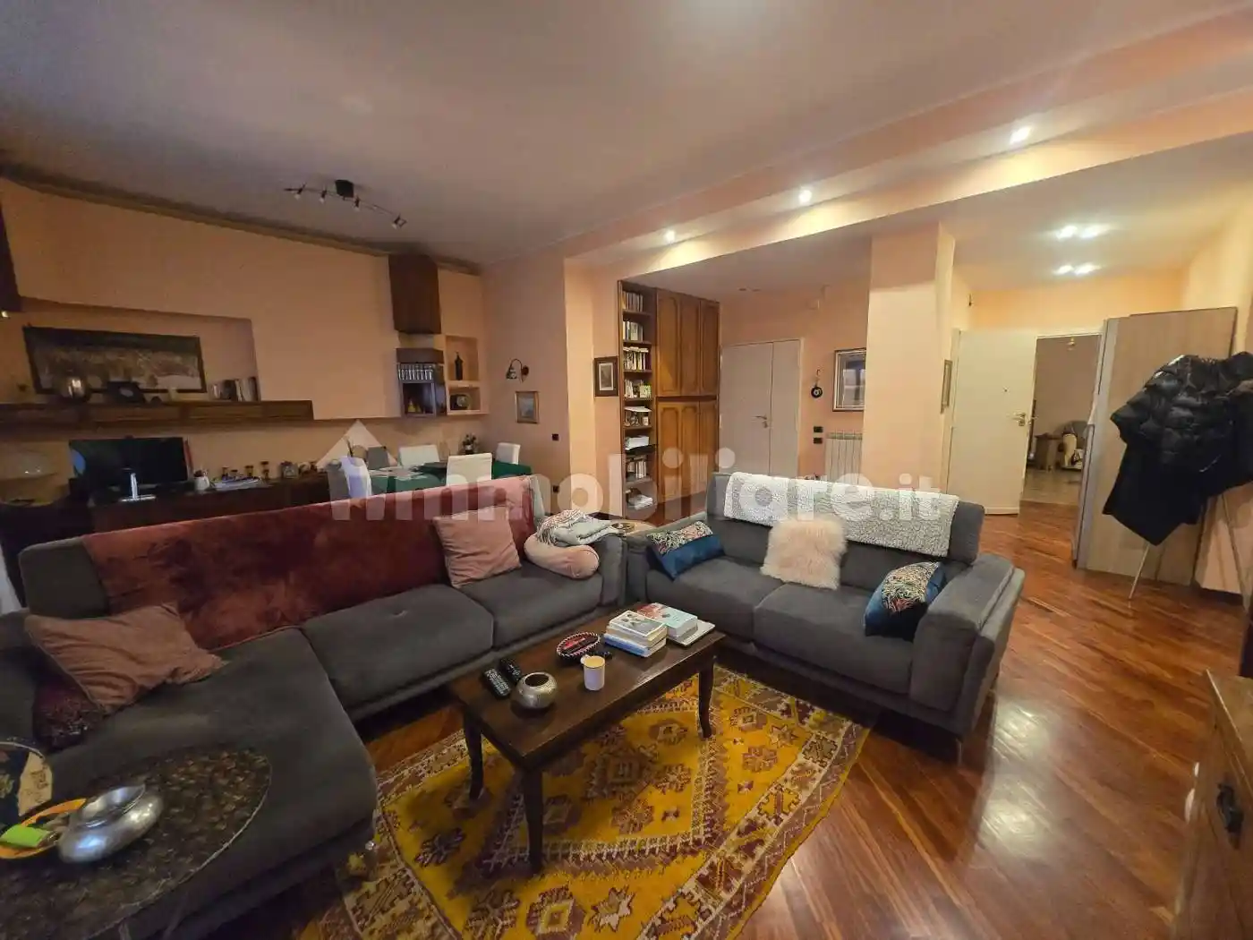 Appartamento in vendita a Napoli