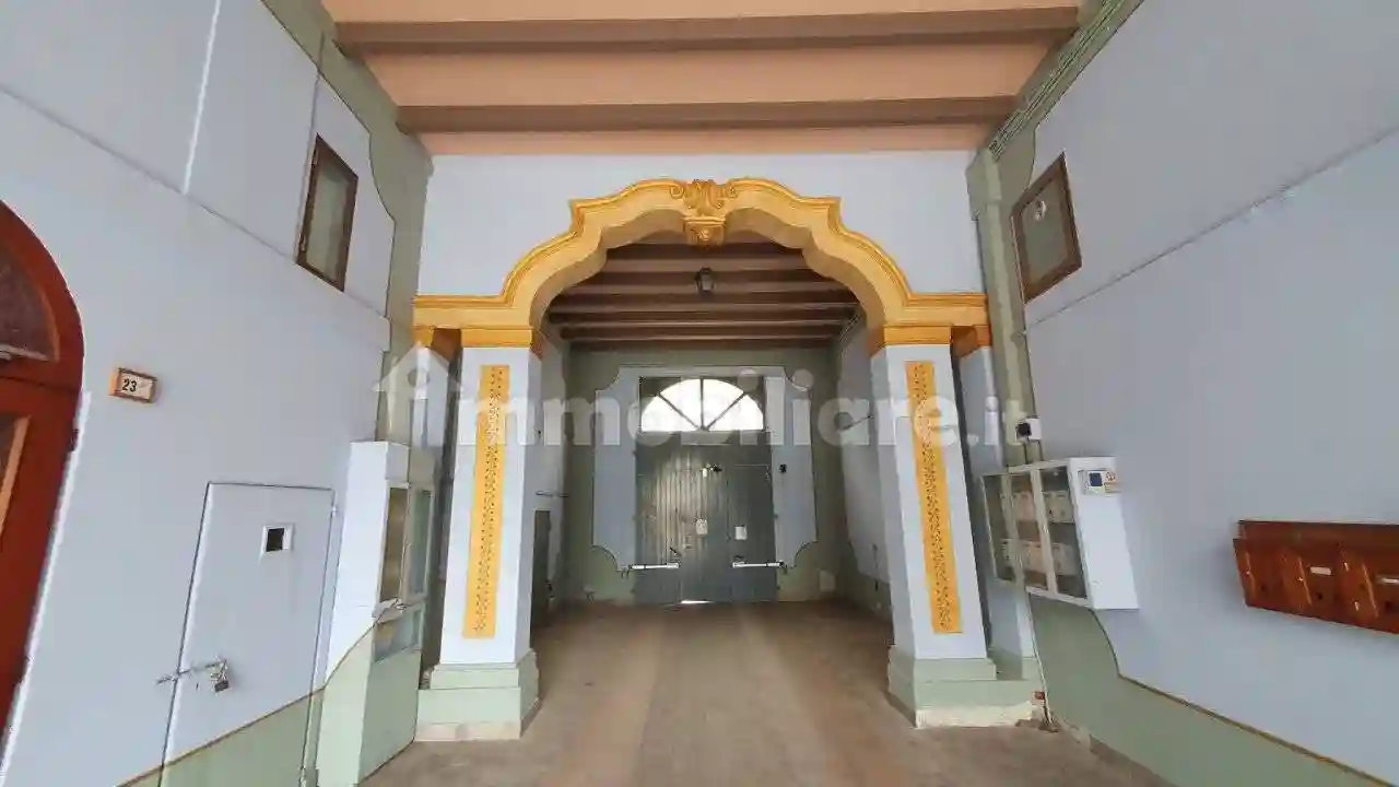 Palazzo - Edificio - foto 2